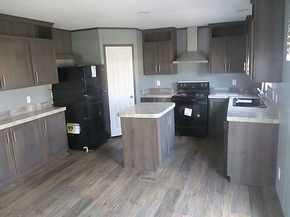 2nd image of 289 Silver Peak Dr #479