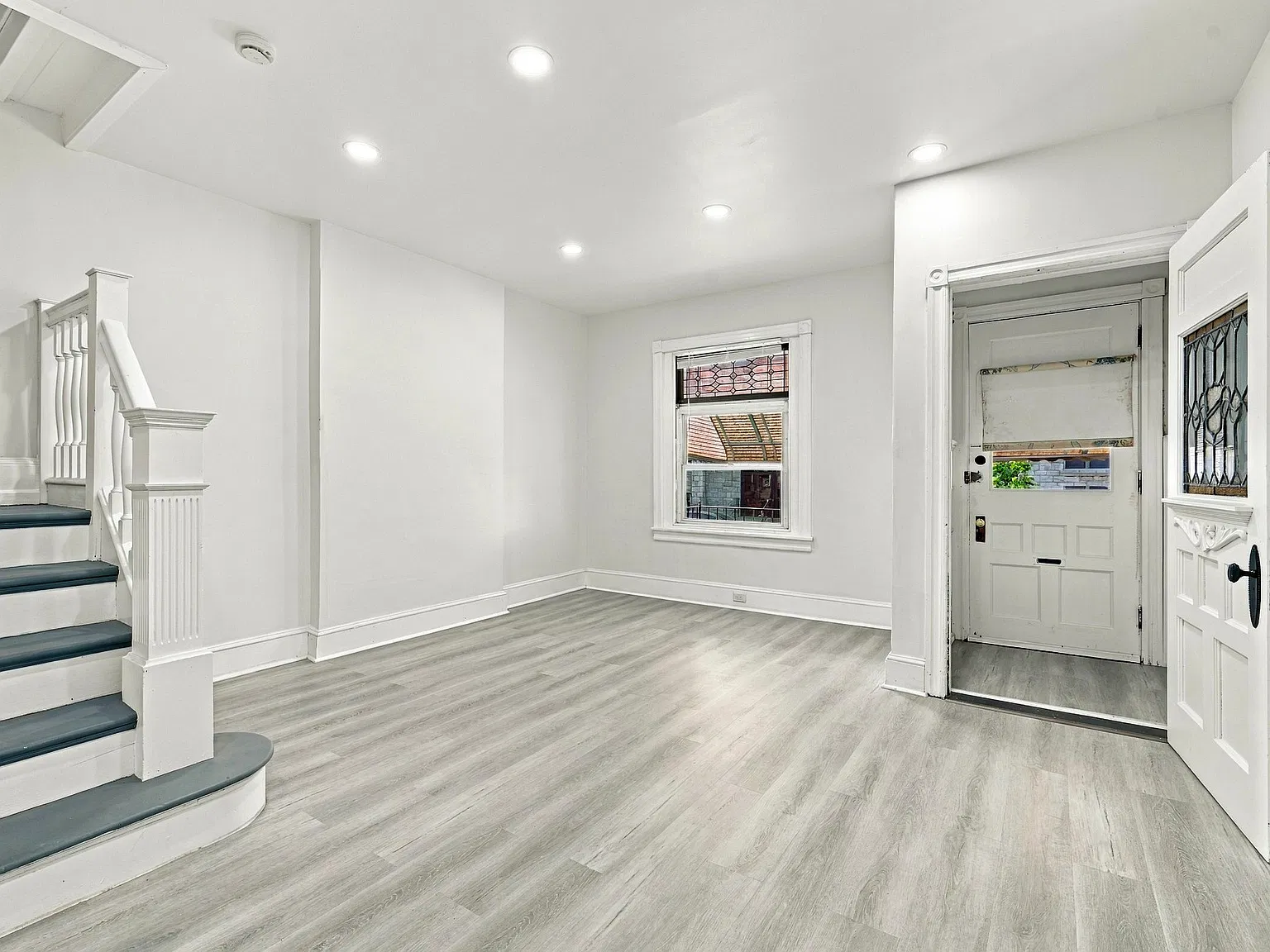 4 bed, 1576 sqft, $2,195 — Photo 3