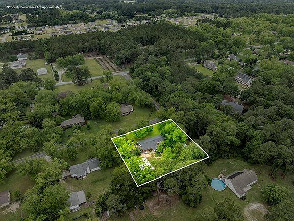 2nd image of 116 Wenona Way
