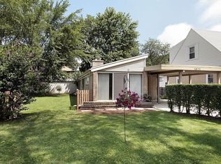 1623 Dempster St, Evanston, IL 60201