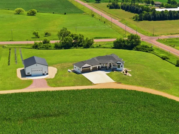 46992 254th St, Crooks, SD 57020