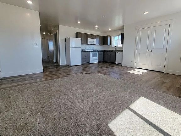 4th image of 5963 N Freedom Rd #2