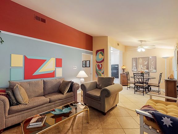 5th image of 19154 Avenue Of The Oaks Unit B