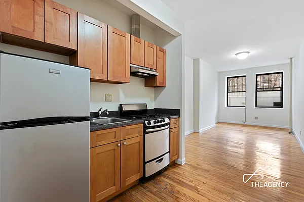 Rented by The Agency | media 1