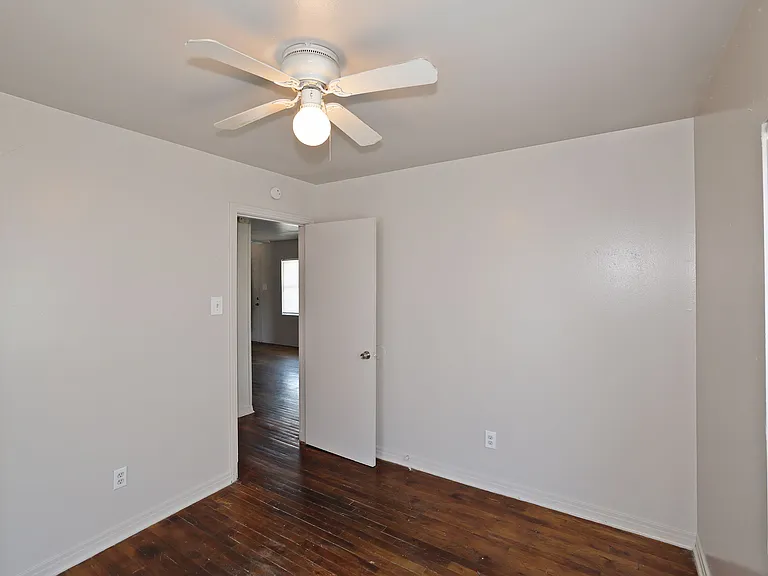 1414 S Nance St — Photo 10