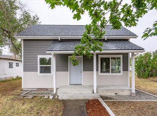 319 W 2nd St, Sprague, WA 99032