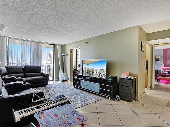 5th image of 210 174th St APT 1812