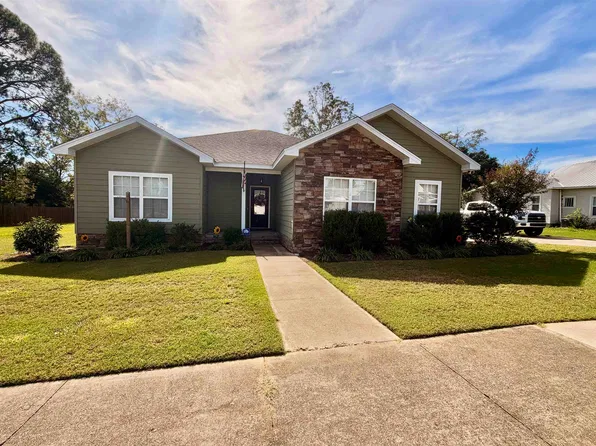 304 E Ida Ave, Opp, AL 36467