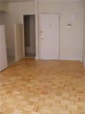 Rented by R New York | media 7