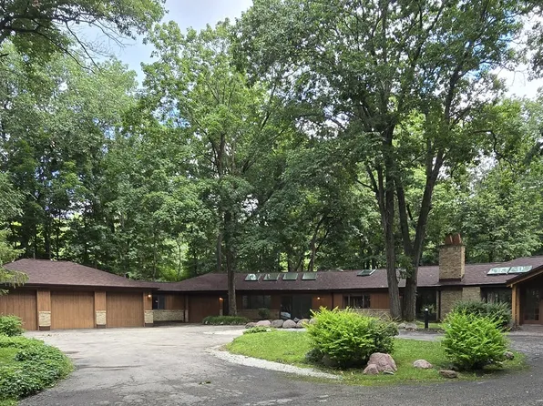 775 Thornmeadow Rd, Riverwoods, IL 60015