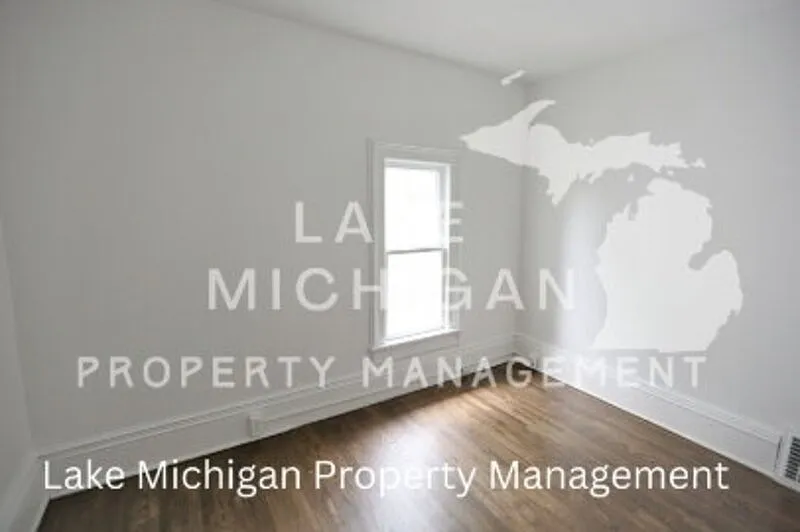 2 bed, 1.0 bath, 607 sqft, $1,800 — Photo 4