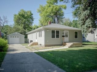 1362 16th Ave S, Fargo, ND 58103