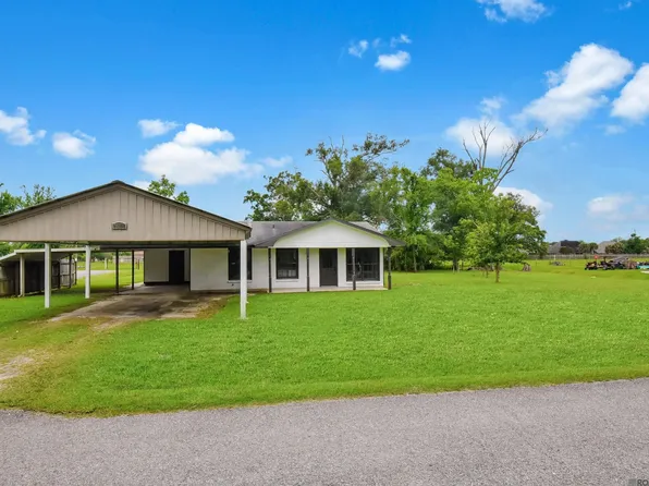 41253 Rhea St, Gonzales, LA 70737