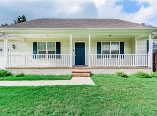 147 Smokey Mountain Dr, Raeford, NC 28376