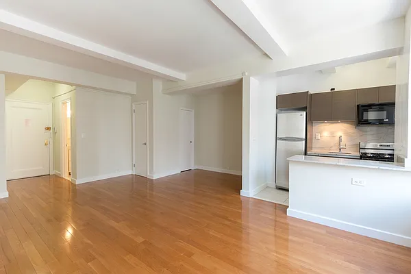 Rented by Stonehenge NYC LLC | media 2