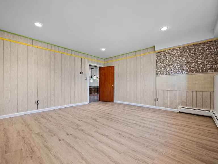 100 Leonard Rd — Photo 19