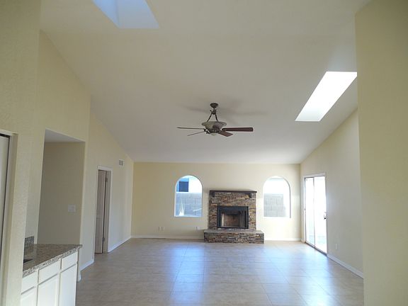 5th image of 4401 W Morrow Dr