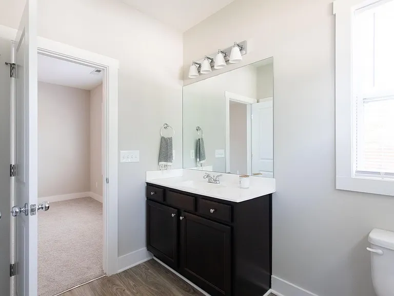 603 Campbell St — Photo 8