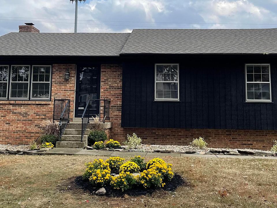 1st image of 3704 Dicksonia Dr