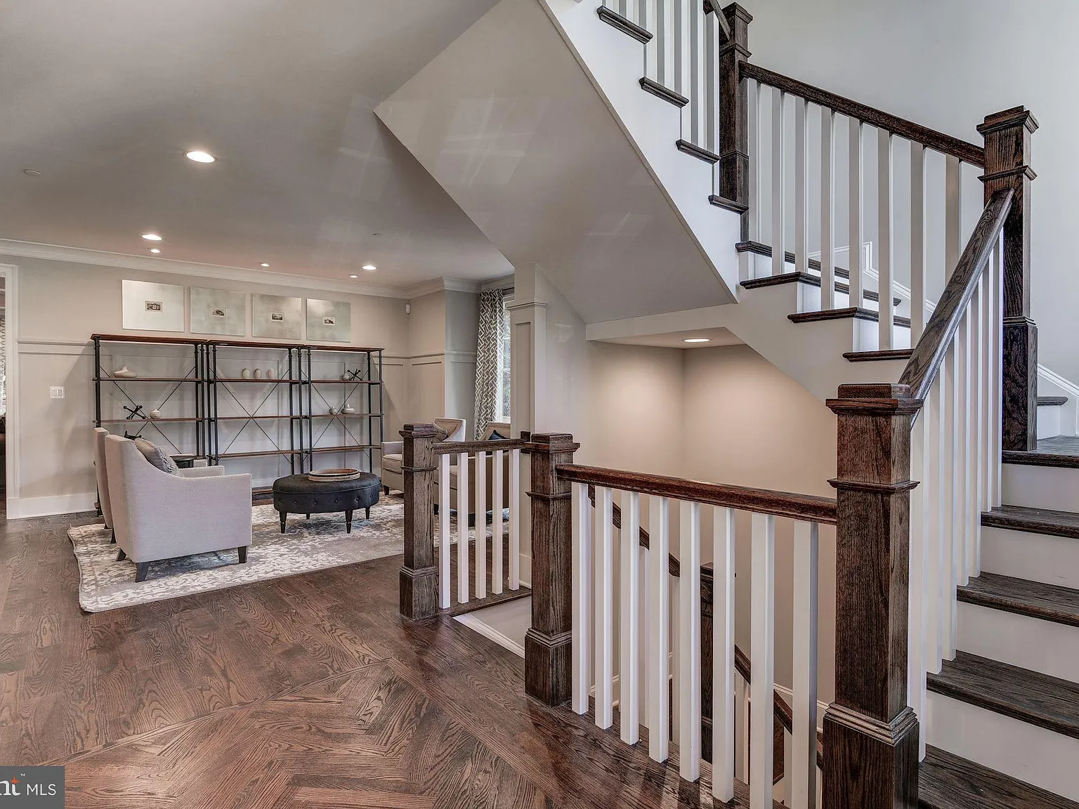6 bed, 5.5 bath, 6625 sqft, $12,000 — Photo 4