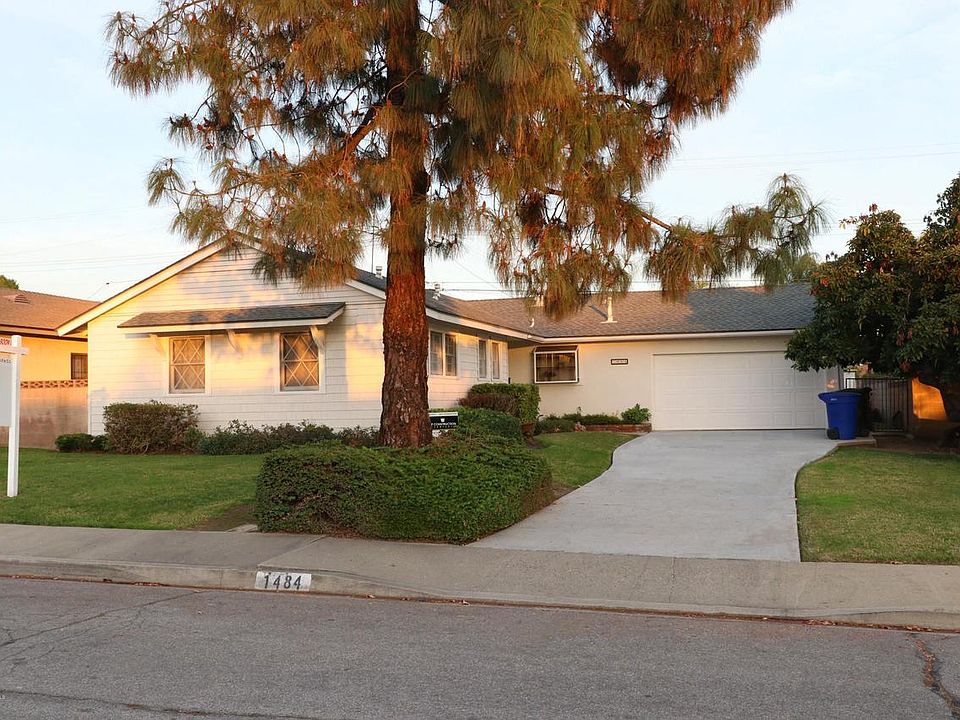 1st image of 1484 Claremont Pl