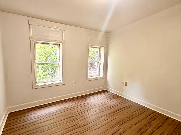 1011 Boyd St — Photo 8