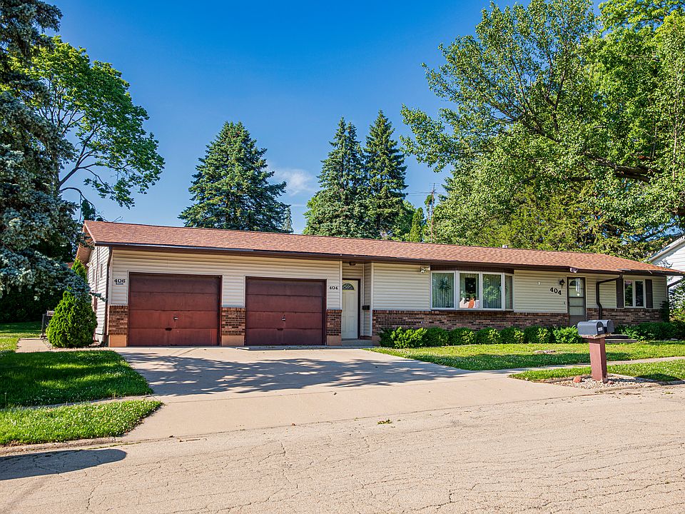 Street View - Unit & Garage on Right