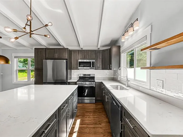 3476 Alison Dr — Photo 8