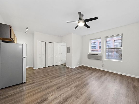2nd image of 1627 N Humboldt Blvd #723