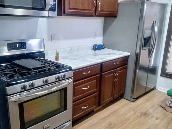 4th image of 1722 Montcalm St