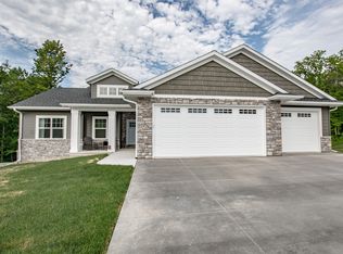 1926 Pippin Hill Ct NW, Cedar Rapids, IA