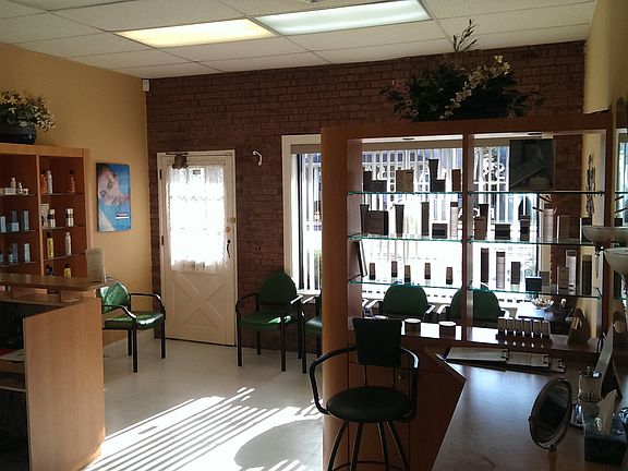 3rd image of 678 Broad Street