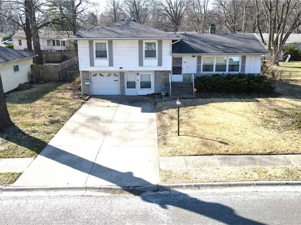 9707 E 79th Pl, Raytown, MO 64138