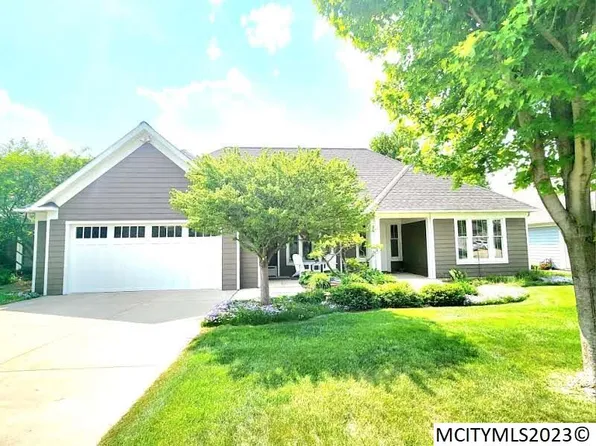 204 Harmony Dr, Saint Ansgar, IA 50472