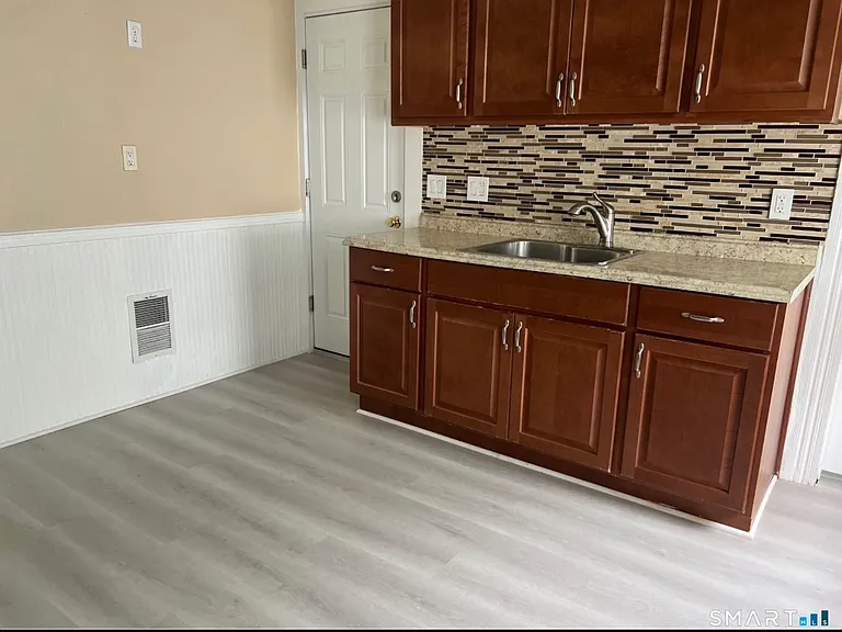 220 Alpine St #2 — Photo 4