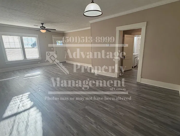 3 bed, 1.0 bath, 1288 sqft, $1,300 — Photo 3