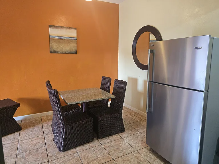 27 Lowry Hill Est #A — Photo 9