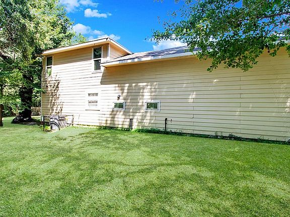 4th image of 17036 White Birch Ln