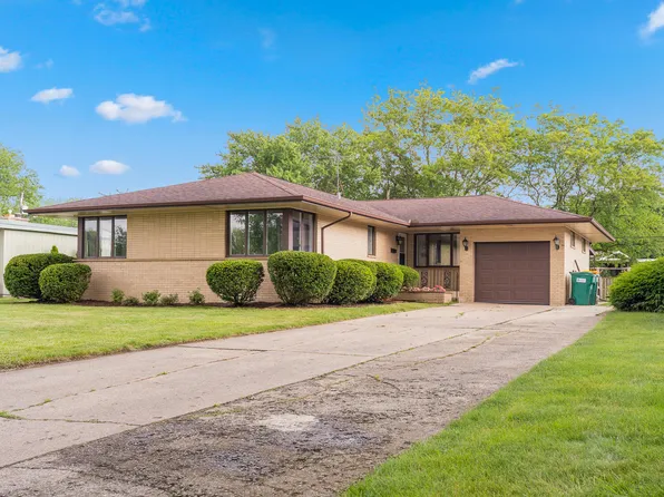 1810 River Dr, Munster, IN 46321