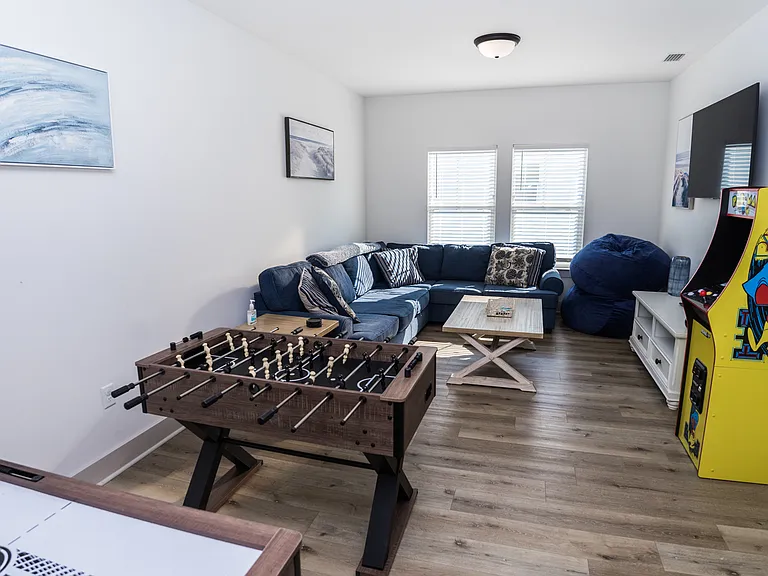 22524 Lakeview Dr — Photo 47