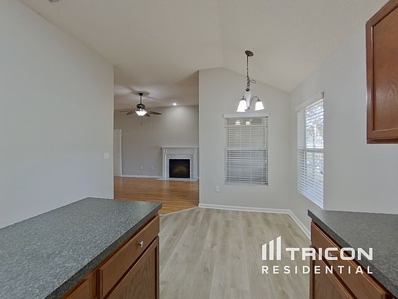 4th image of 11701 Hayden Lakes Dr