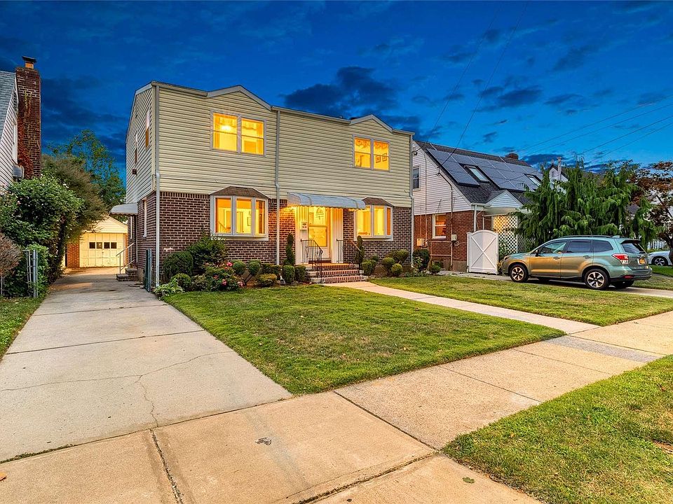 1st image of 76-48 271st Street