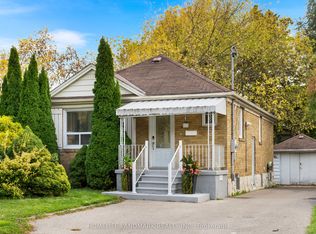69 Nipigon Ave, Toronto, ON M2M 2V9