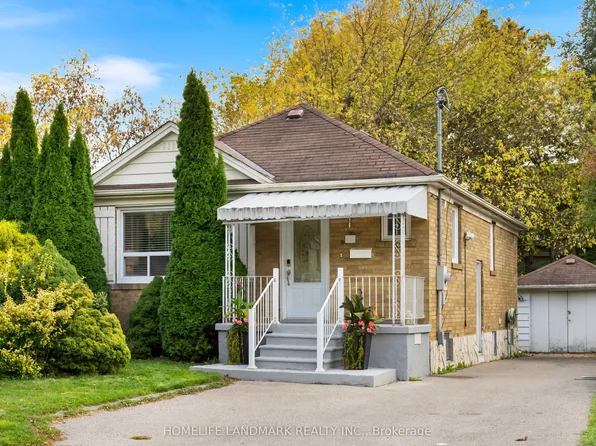 69 Nipigon Ave, Toronto, ON M2M 2V9