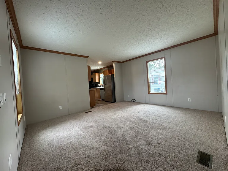 Brookside Manor — Photo 34