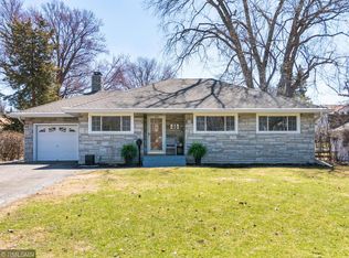 3121 Saint Margaret Dr, Golden Valley, MN 55422