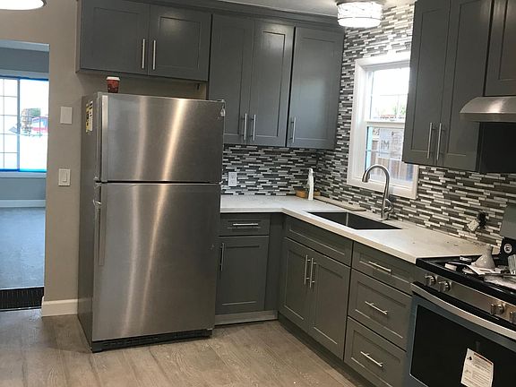 4th image of 334 W Virginia St #1