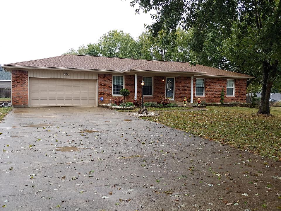 1st image of 253 Pebblebrook Dr