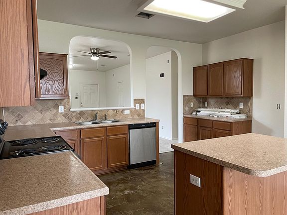 4th image of 436 Briggs Dr