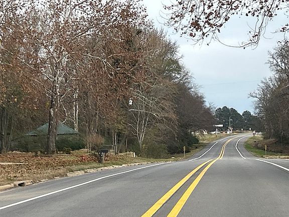 4th image of 26249 E State Highway 22